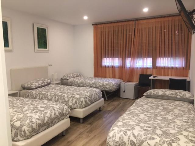 Rooms H Skyline Alcorcón Εξωτερικό φωτογραφία